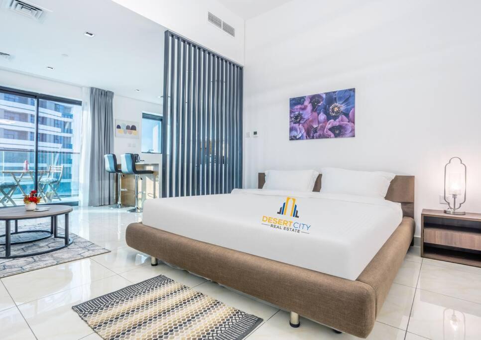 Fully Furnished In Jvc, Hosted By Desert Apartment