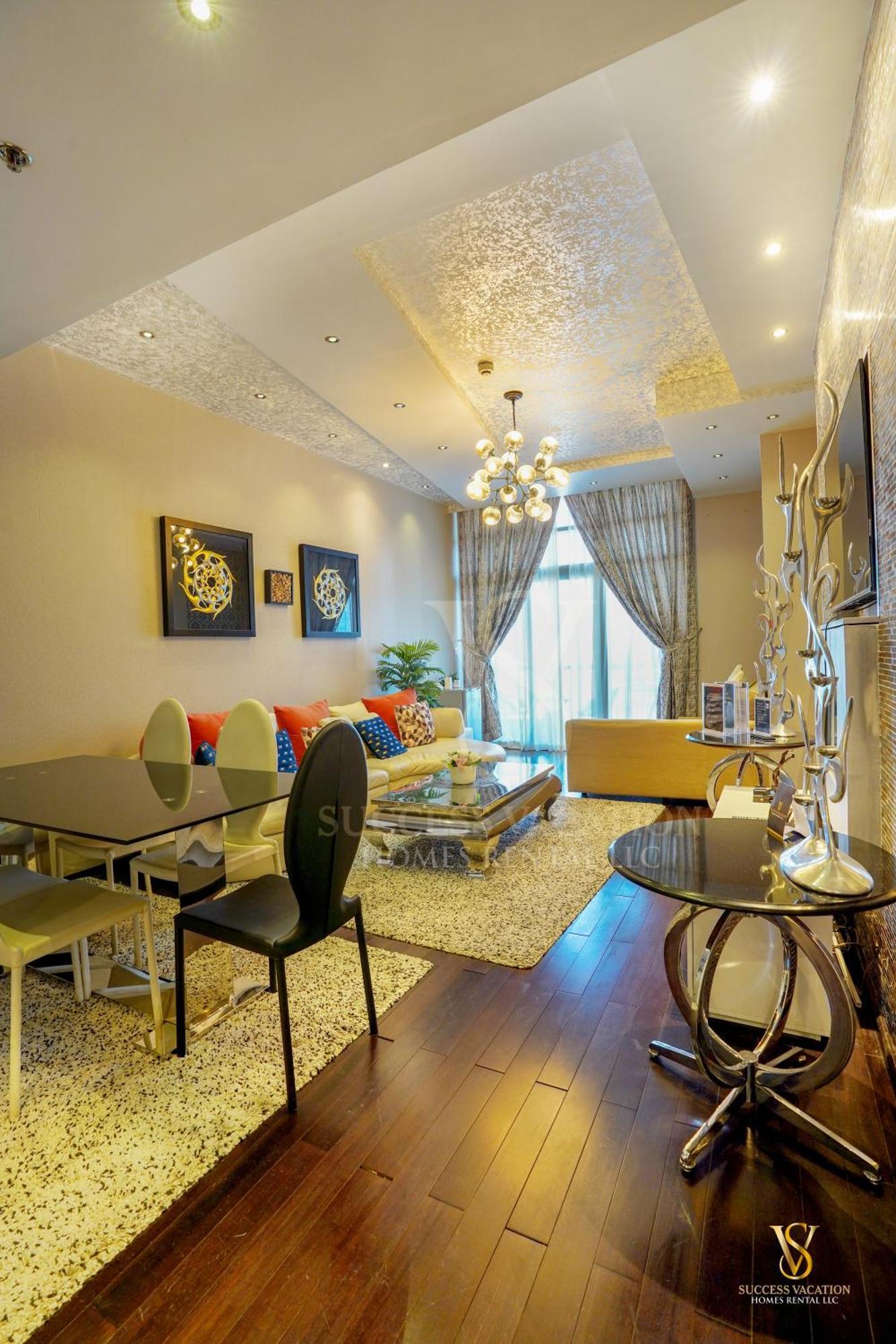 Success Luxury Apartment: Beachside Living With Daily Housekeeping Apartment
