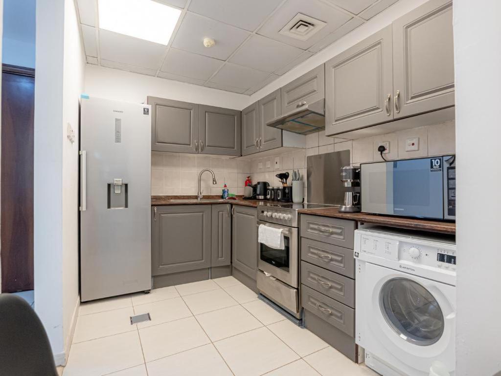 In The Heart Of The Marina, By The Beach! Apartment *