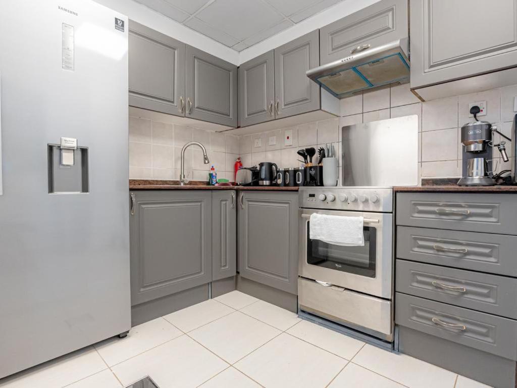 Apartment In The Heart Of The Marina, By The Beach! *