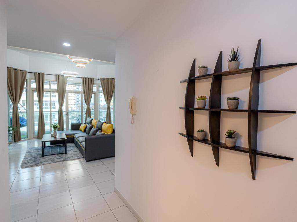 Apartment In The Heart Of The Marina, By The Beach! *