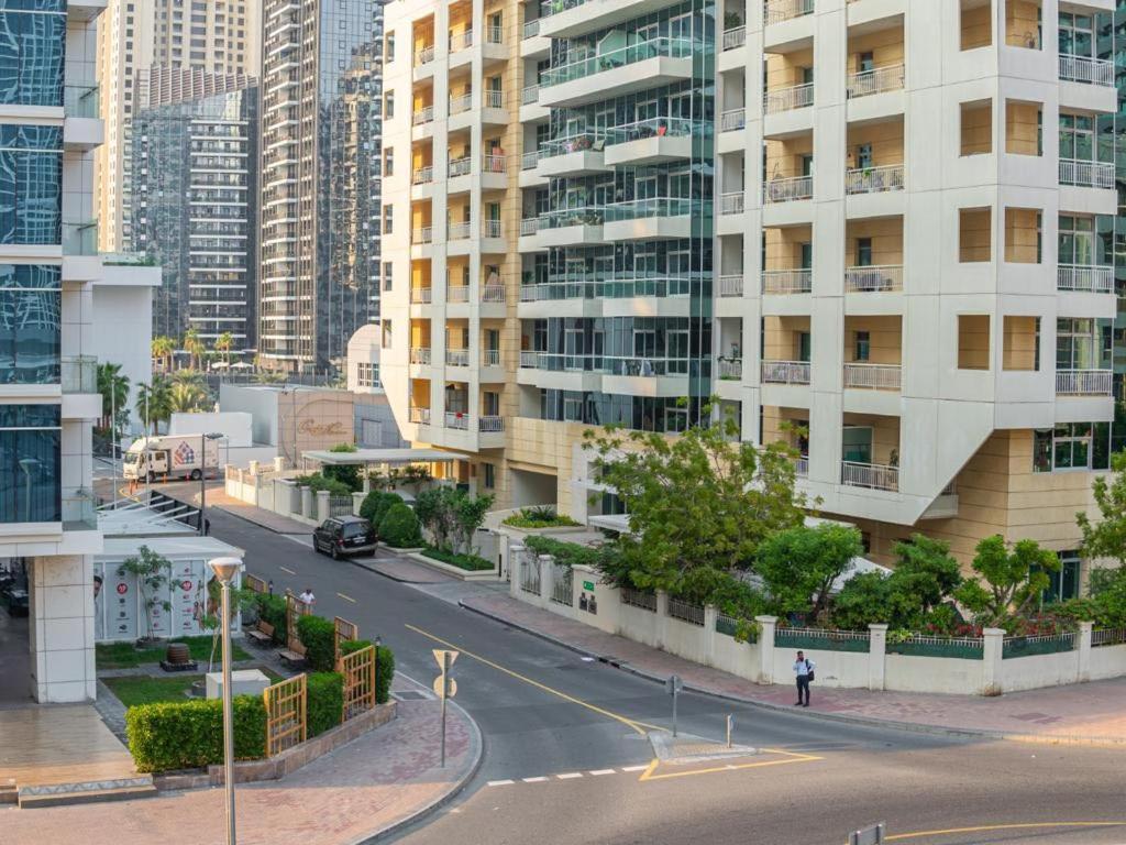 Apartment In The Heart Of The Marina, By The Beach! Dubai