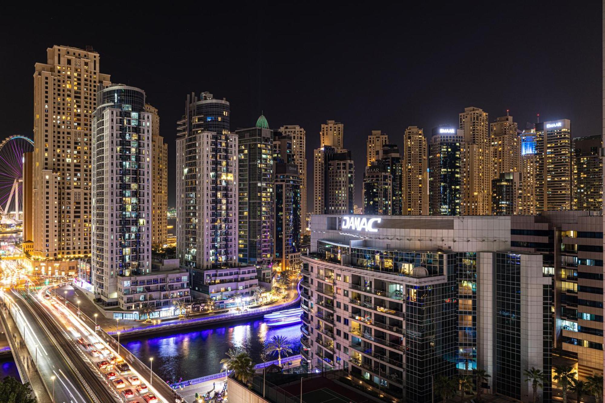 Luxury 1 Bedroom Marina View, Sleeps 5, 1 Min To Metro * Dubai