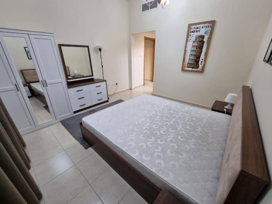 Apartment Wonderful 1bhk At Silicon Oasis
