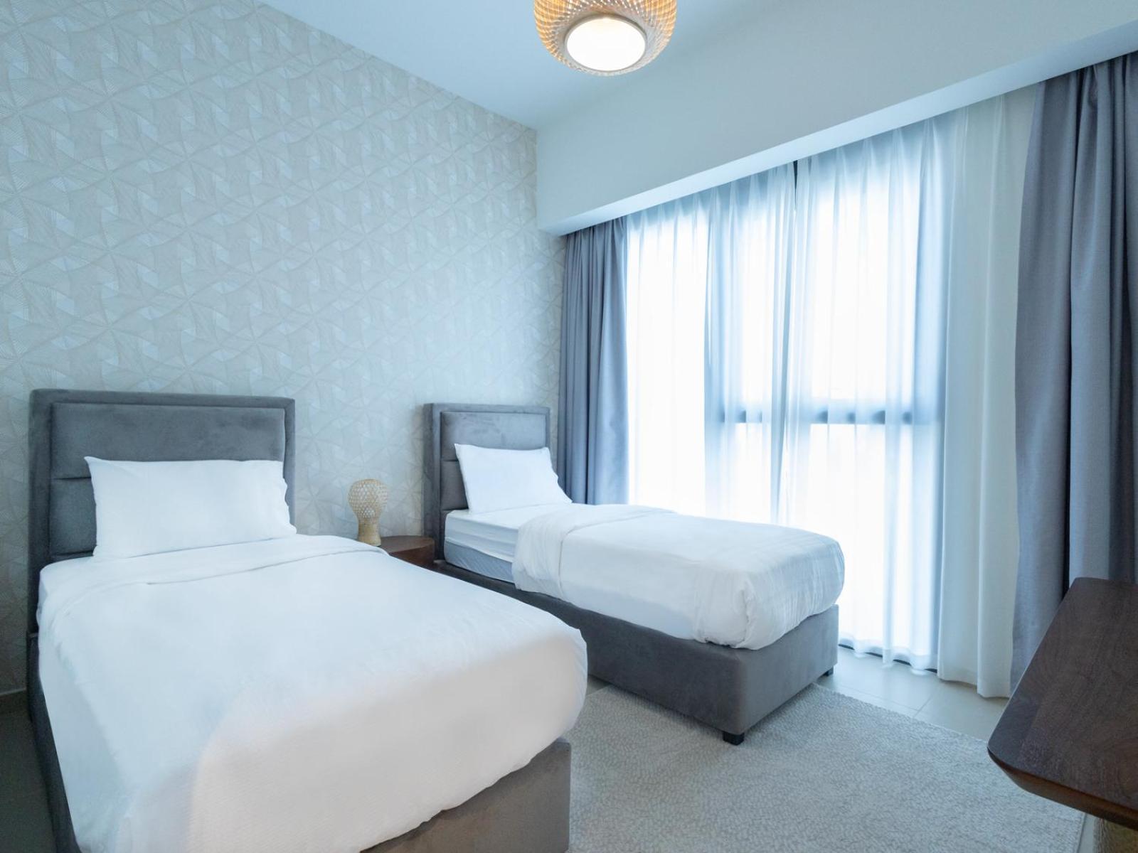 Mh-act One Act Two-2bhk-ref401 *