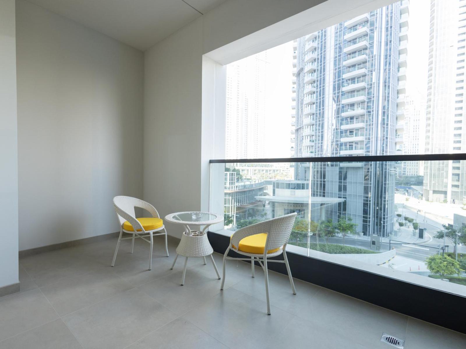 Mh-act One Act Two-2bhk-ref401 *