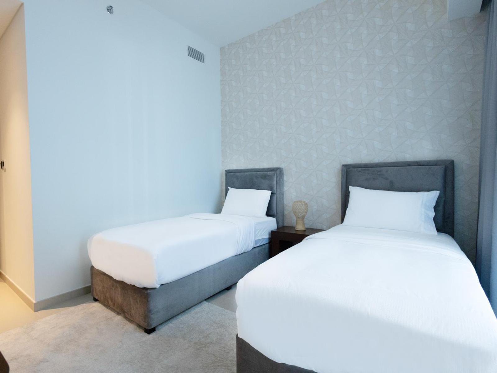 Apartment Mh-act One Act Two-2bhk-ref401 Dubai
