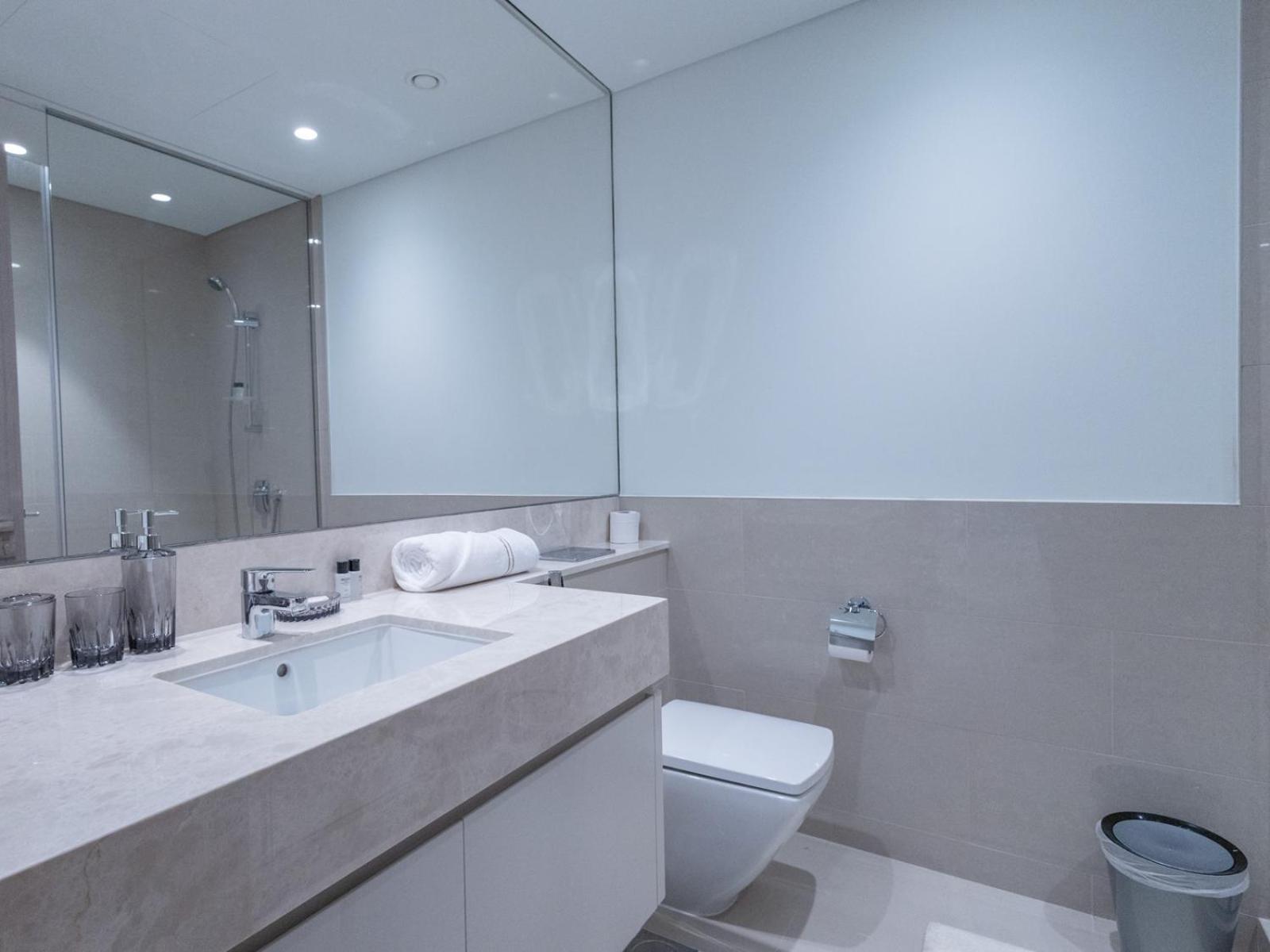 Mh-act One Act Two-2bhk-ref401 Apartment
