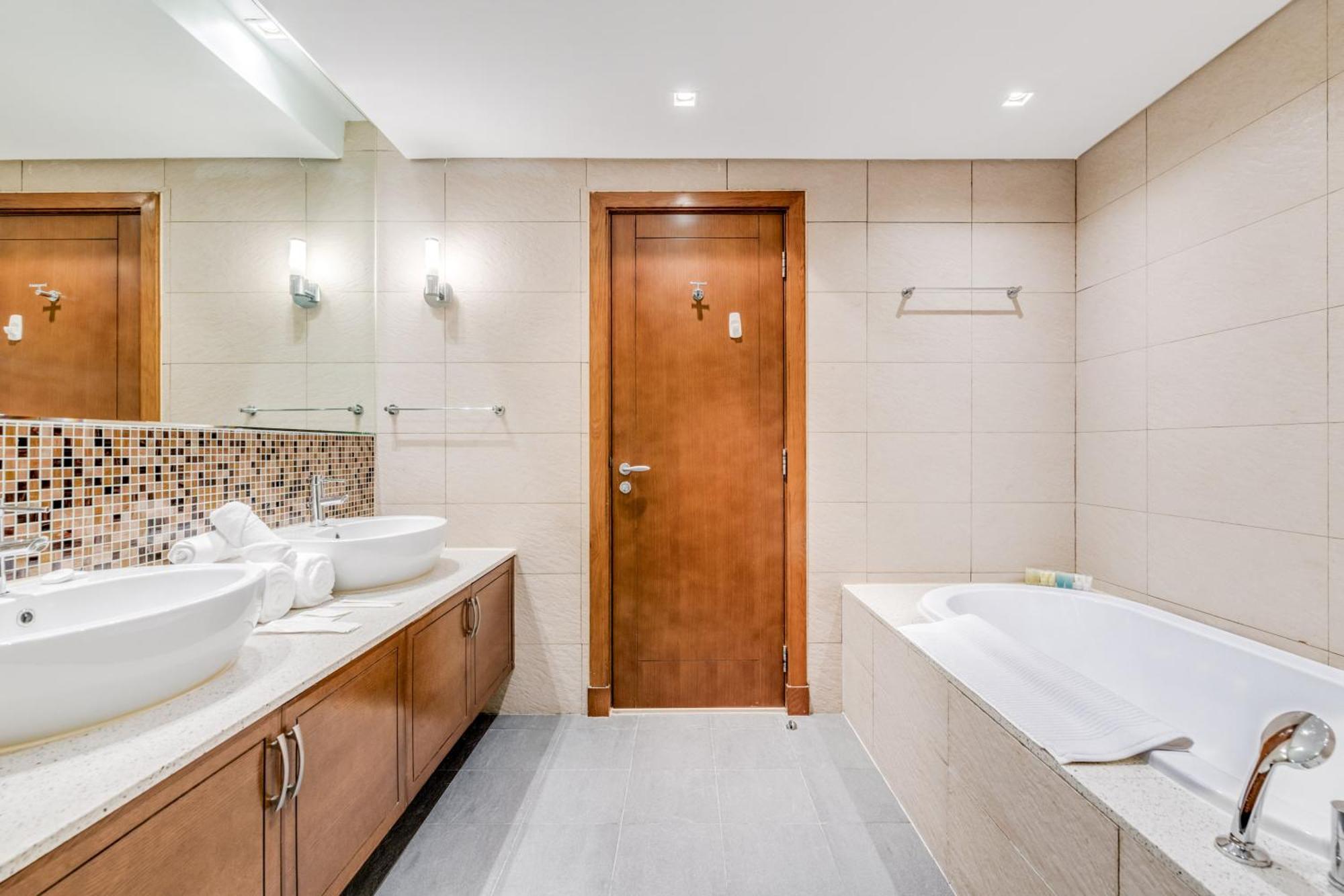 Globalstay. Luxury 3 Bedroom + Maid Townhouse With Sea View Apartment *