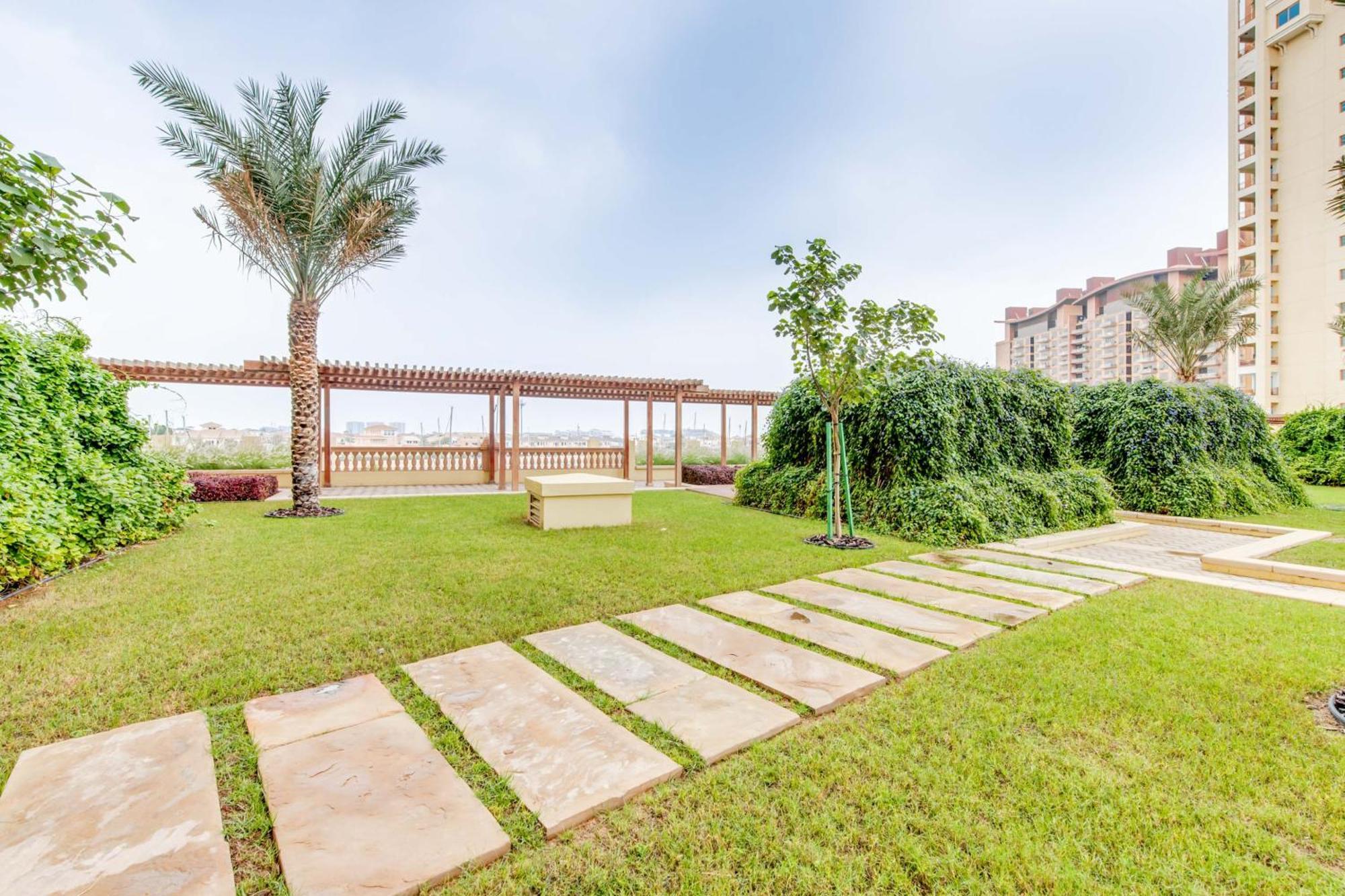 Apartment Globalstay. Luxury 3 Bedroom + Maid Townhouse With Sea View Dubai