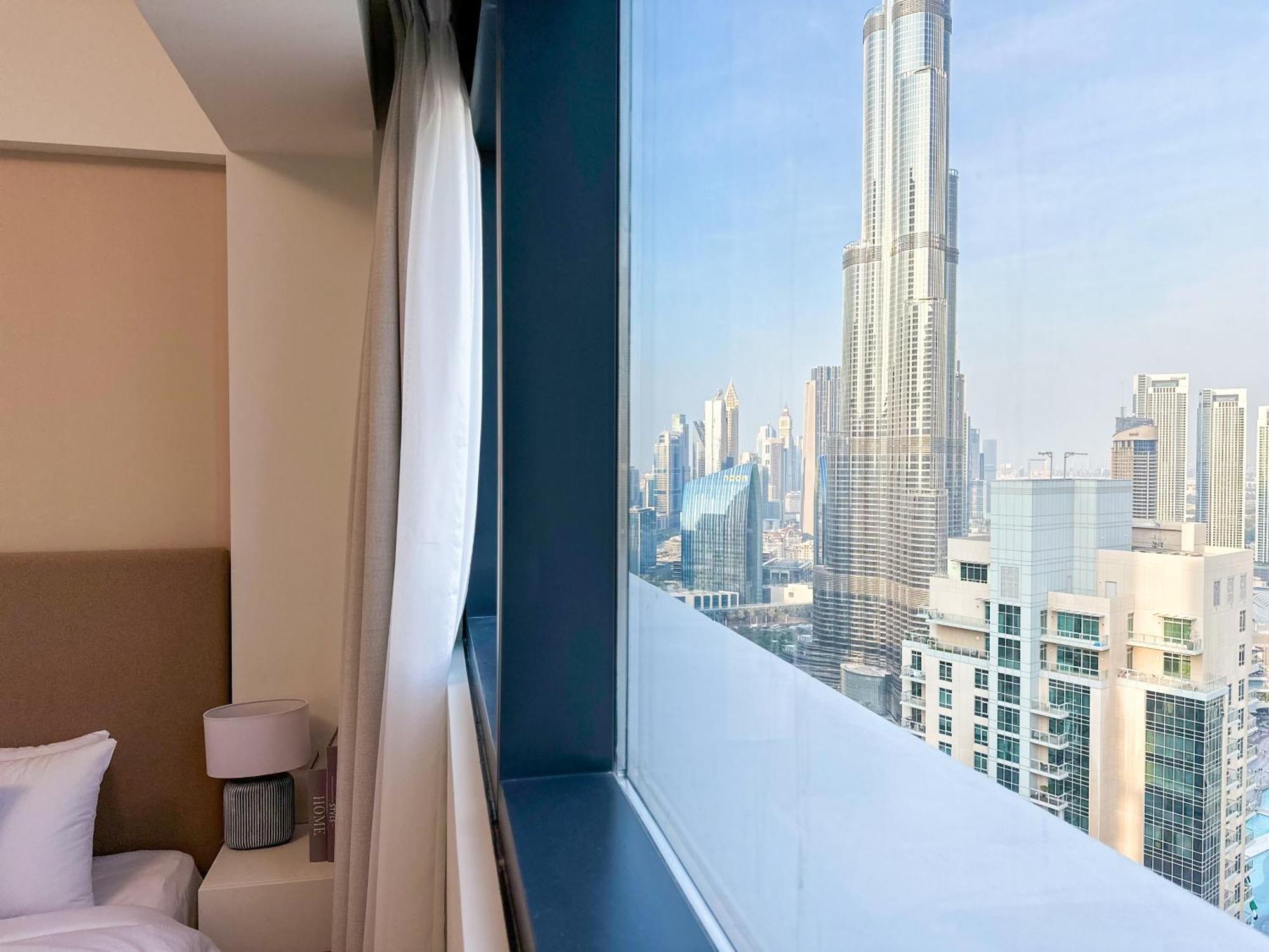 Unique Burj Khalifa View 3br On Floor Apartment *