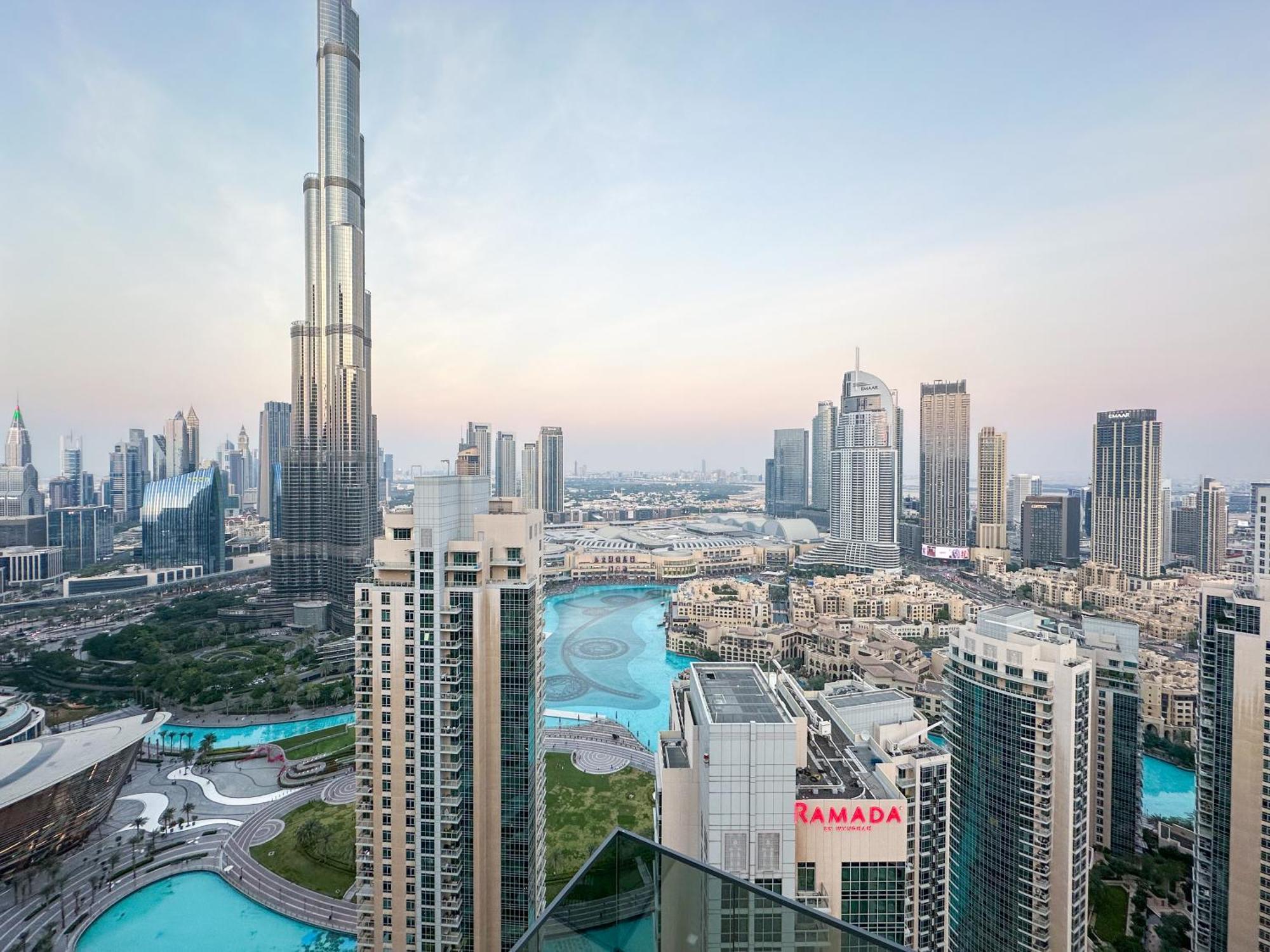 Unique Burj Khalifa View 3br On Floor Dubai