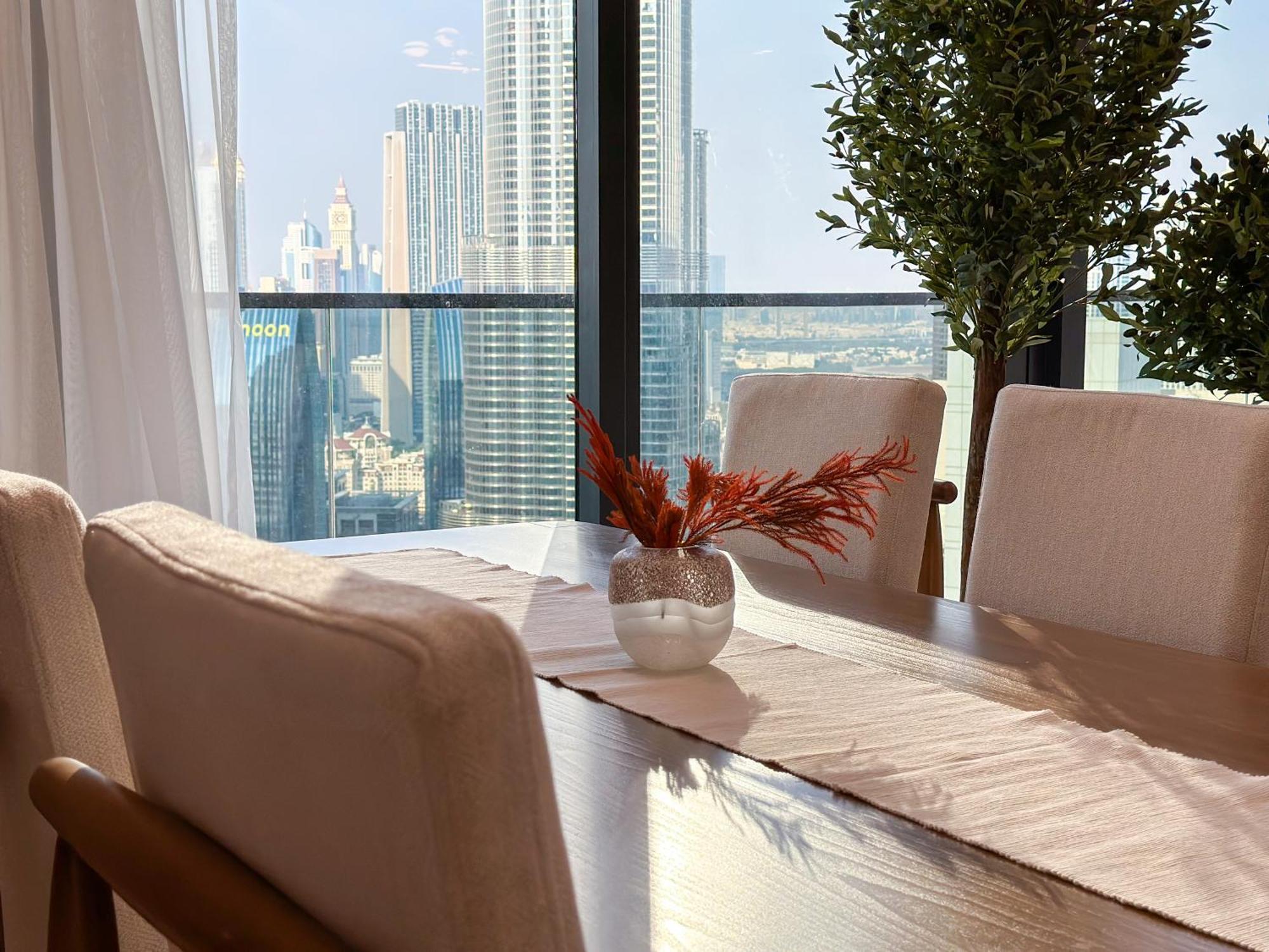Unique Burj Khalifa View 3br On Floor