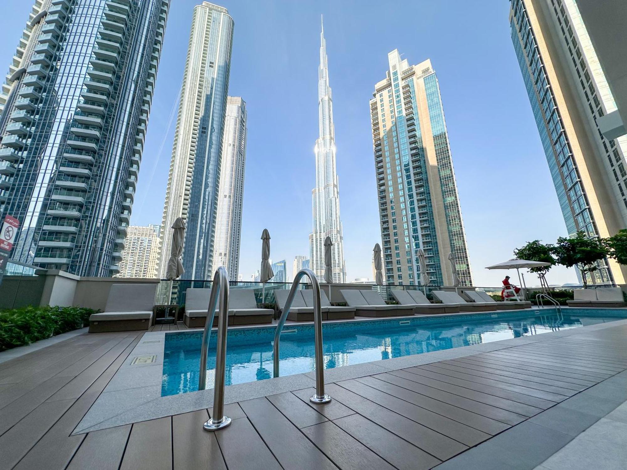 Unique Burj Khalifa View 3br On Floor