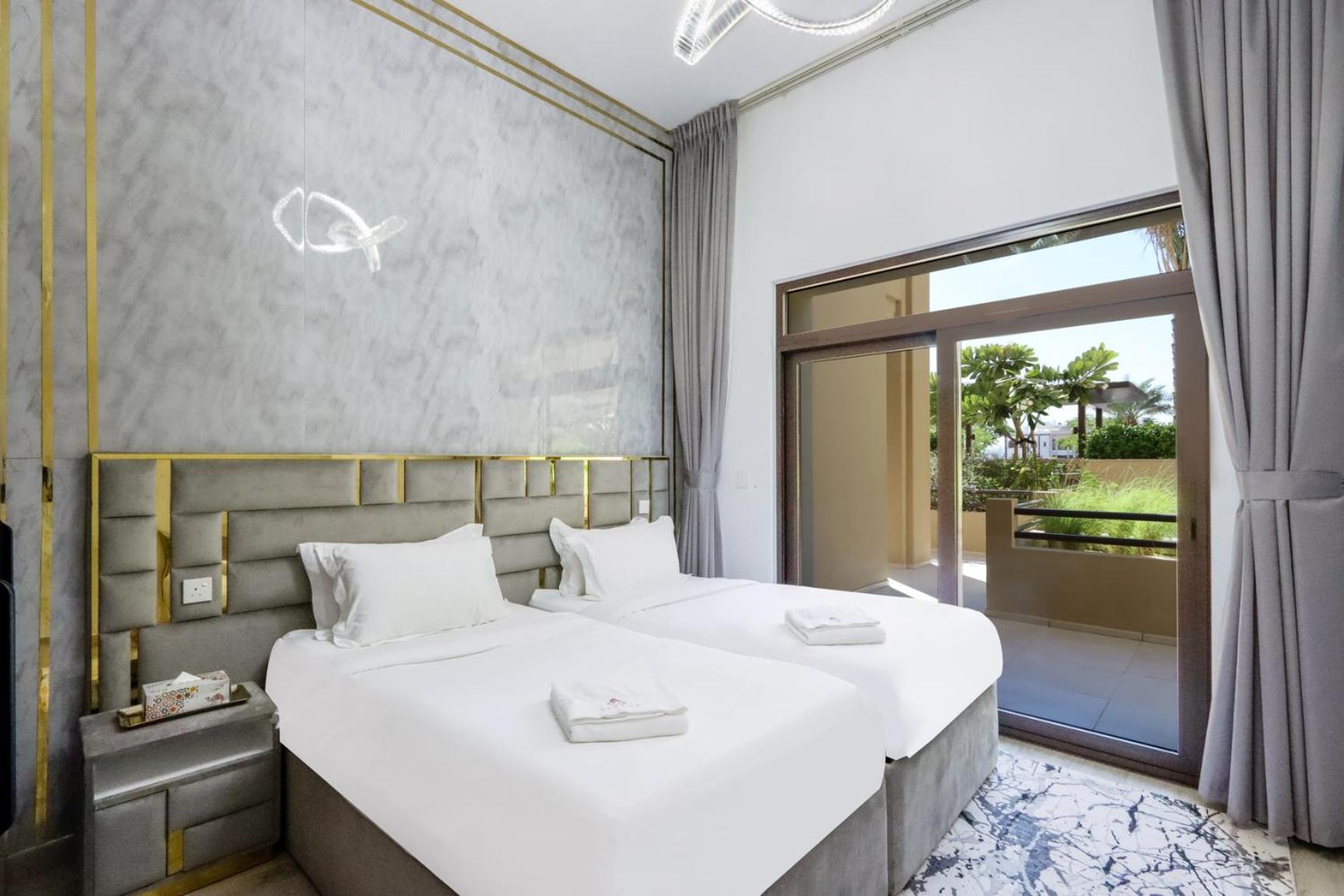 Apartment Livbnb - 2br Close To Souk Mall And Burj Al Arab