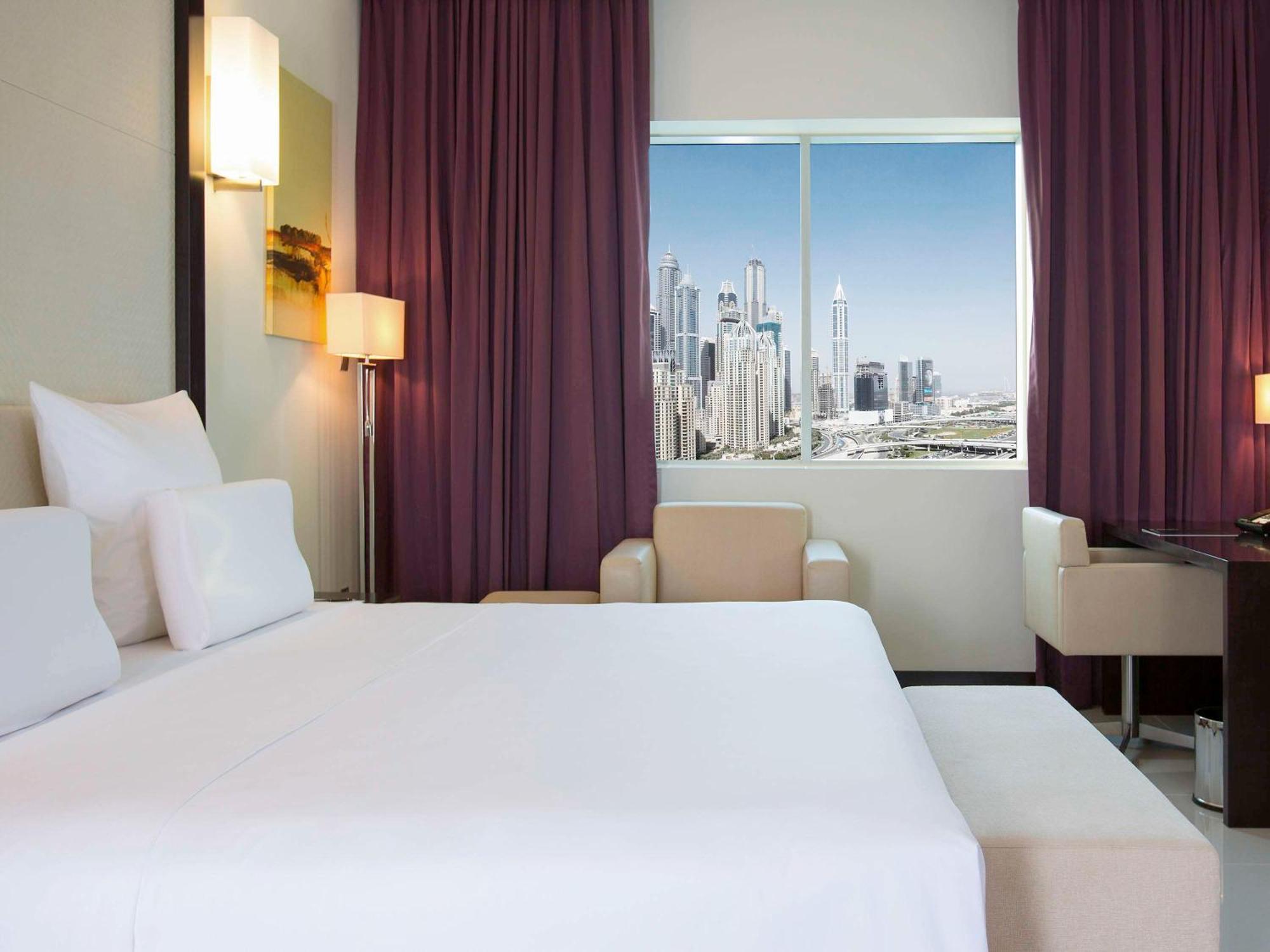 Pullman Jumeirah Lakes Towers 5* Dubai