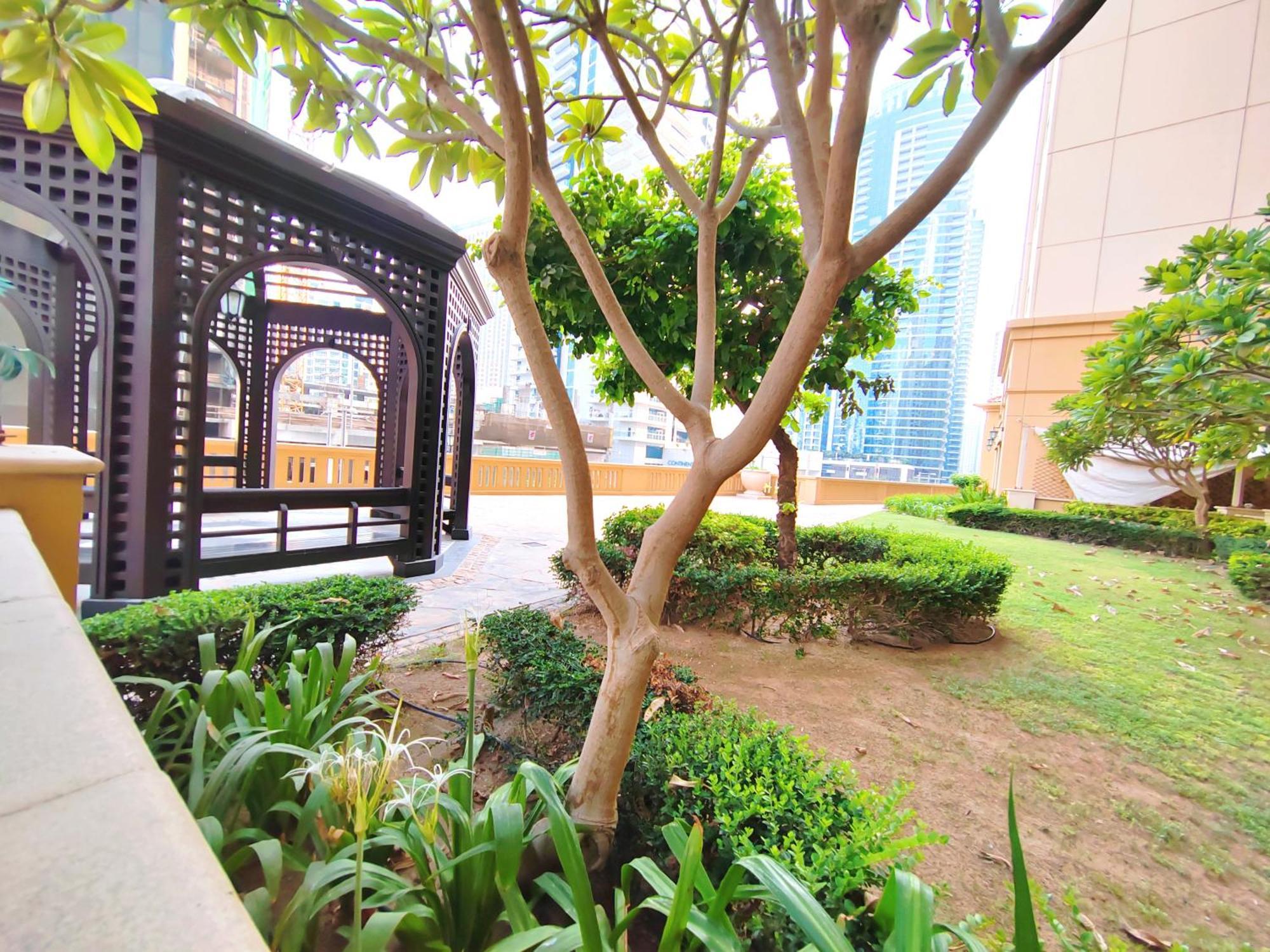 4-bedroom With Huge Private Garden On Jbr *