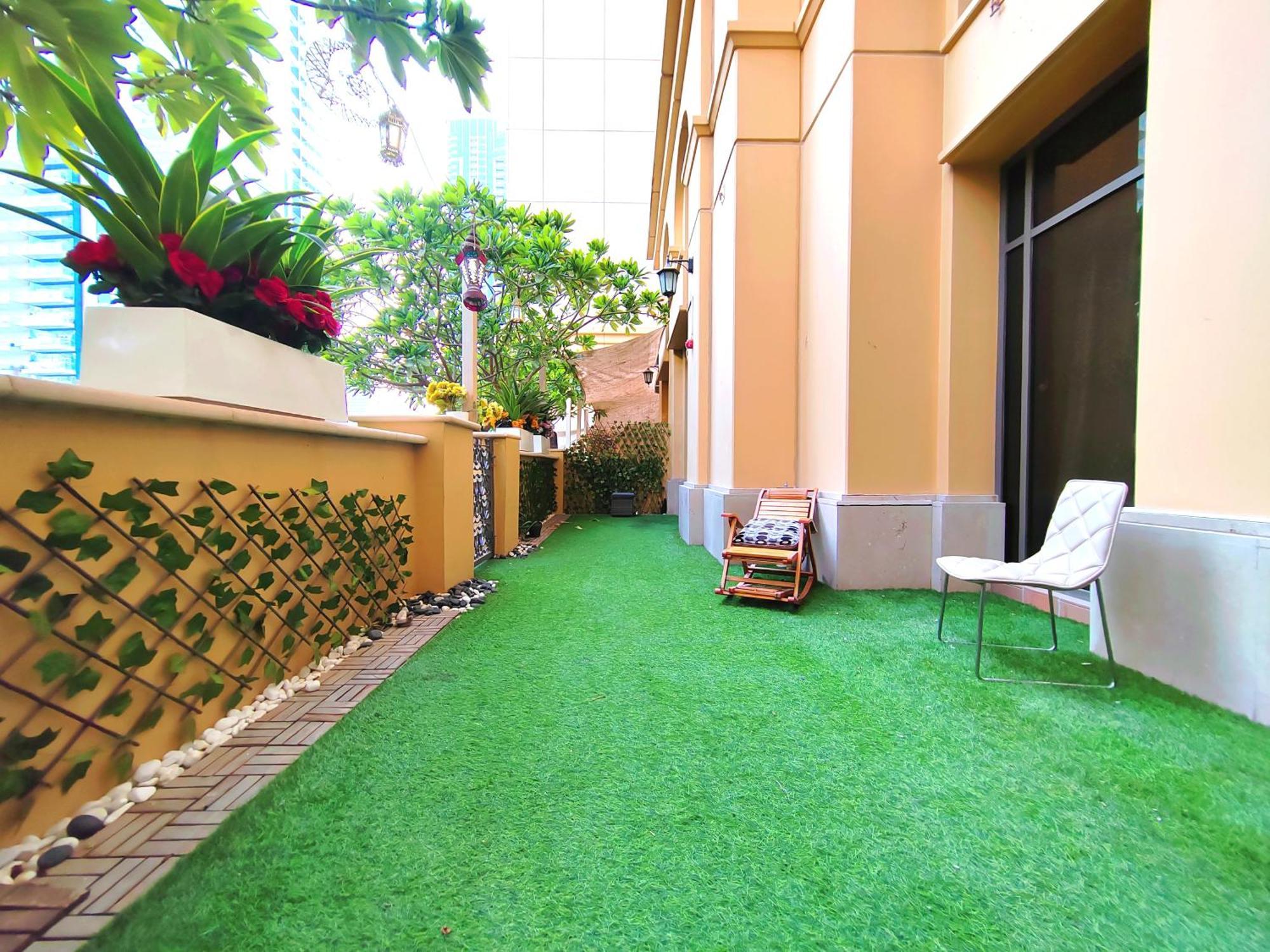 Villa 4-bedroom With Huge Private Garden On Jbr *