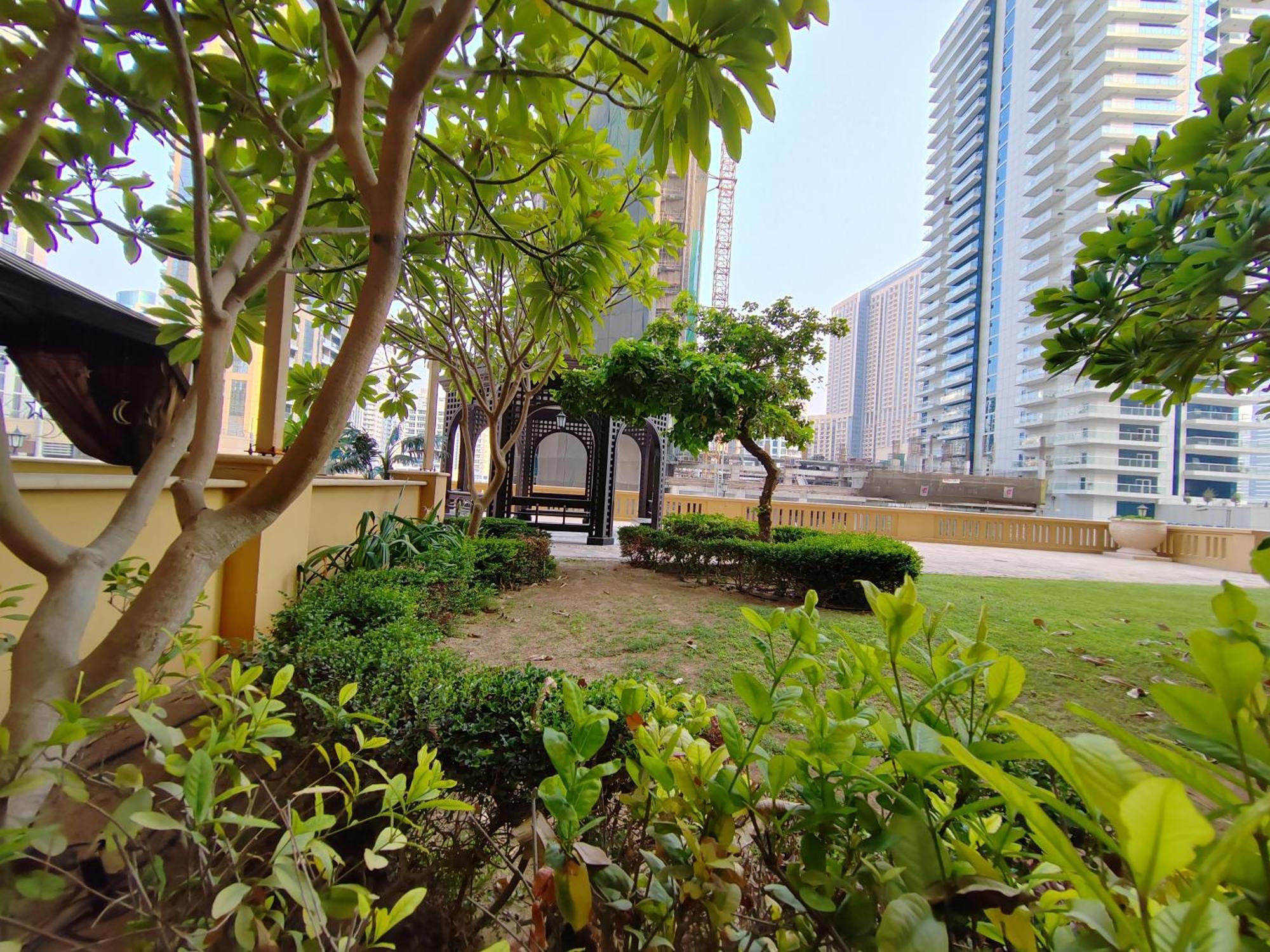 4-bedroom With Huge Private Garden On Jbr