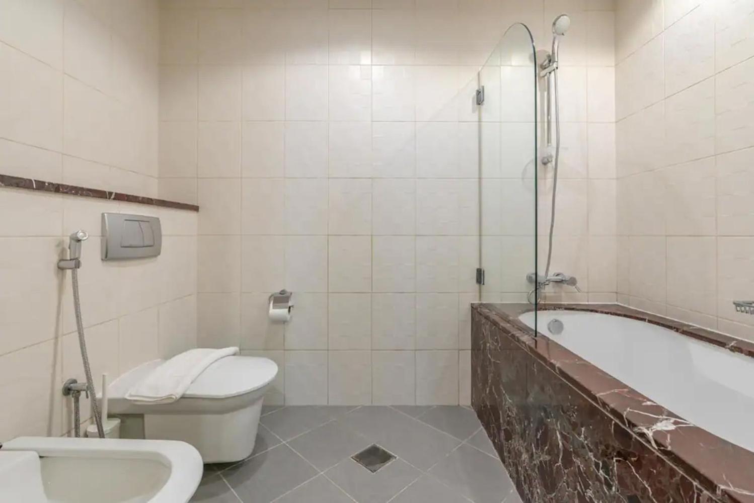 4-bedroom With Huge Private Garden On Jbr Villa *
