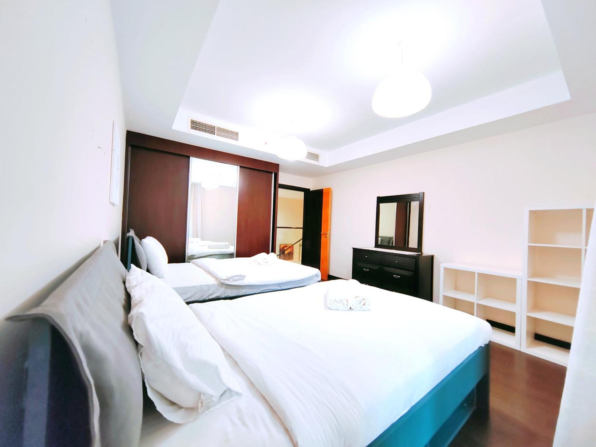 Villa 4-bedroom With Huge Private Garden On Jbr