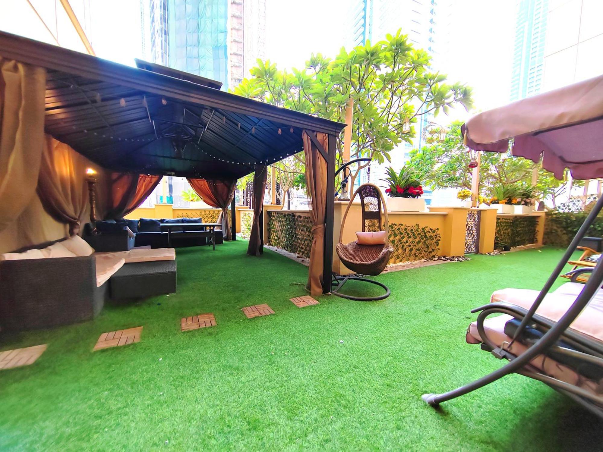 4-bedroom With Huge Private Garden On Jbr