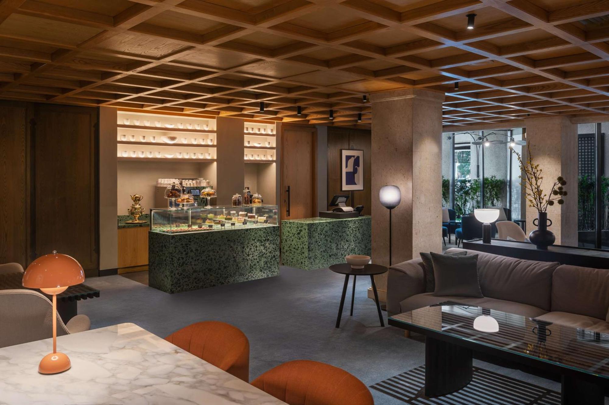 Radisson Blu Hotel, Deira Creek Hotel