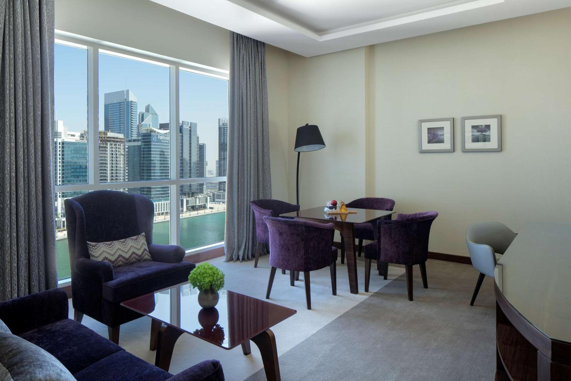 Hotel Radisson Blu Hotel, Waterfront Dubai