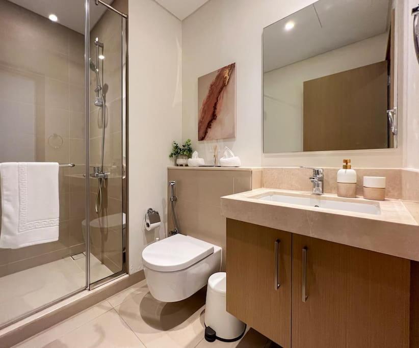 Moonstone - Tranquil, Large 2 Bedroom Apartment, Sea View, Marina Jbr Dubai