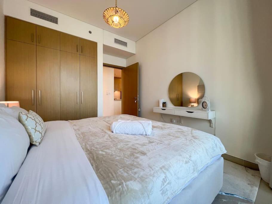 Apartment Moonstone - Tranquil, Large 2 Bedroom Apartment, Sea View, Marina Jbr Dubai