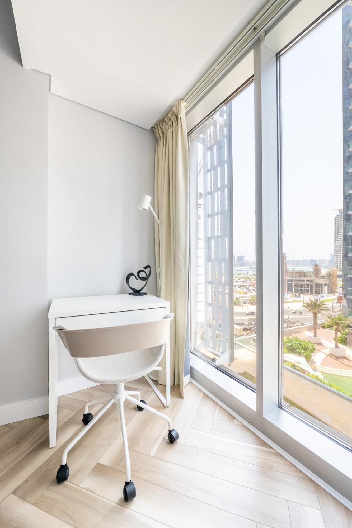 Apartment Luxury Iconic Cayan Tower - Free 5 Star Access! Dubai