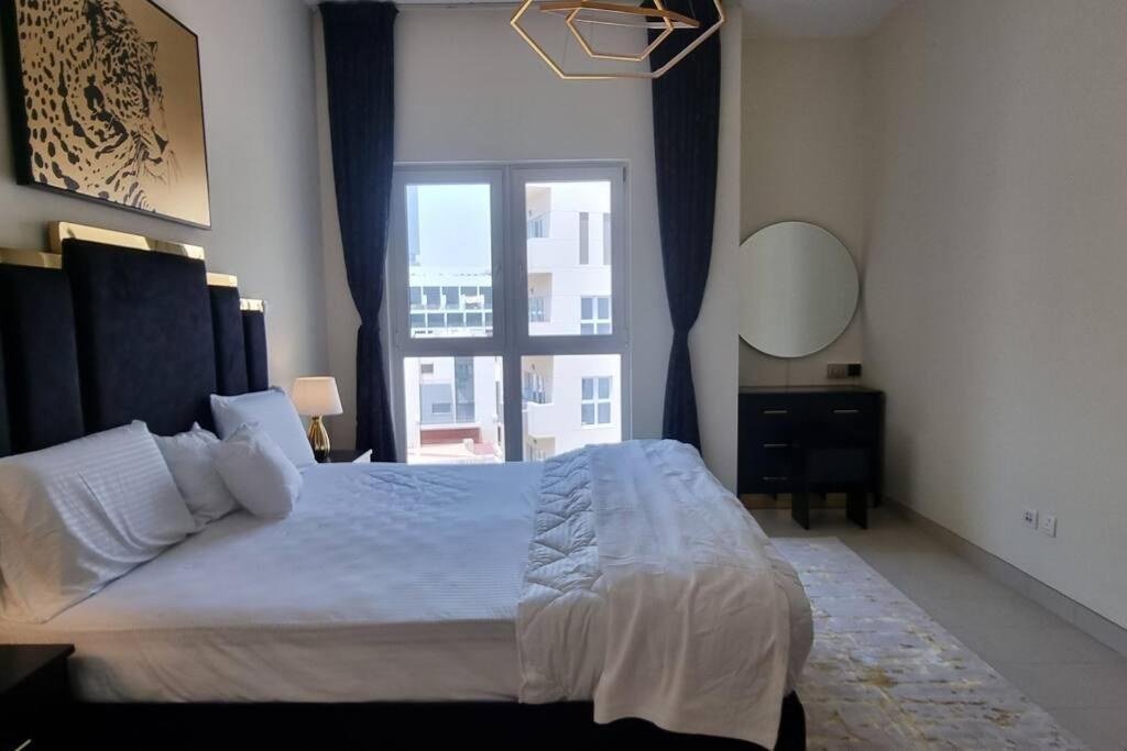 2 Bedroom With Pool View Brand New Apartment Dubai