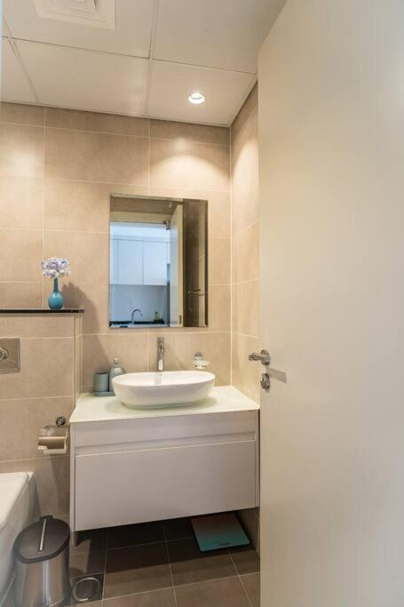 Apartment Stylish At Carson A, Damac Hills *