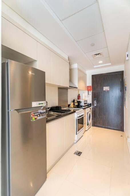Apartment Stylish At Carson A, Damac Hills Dubai