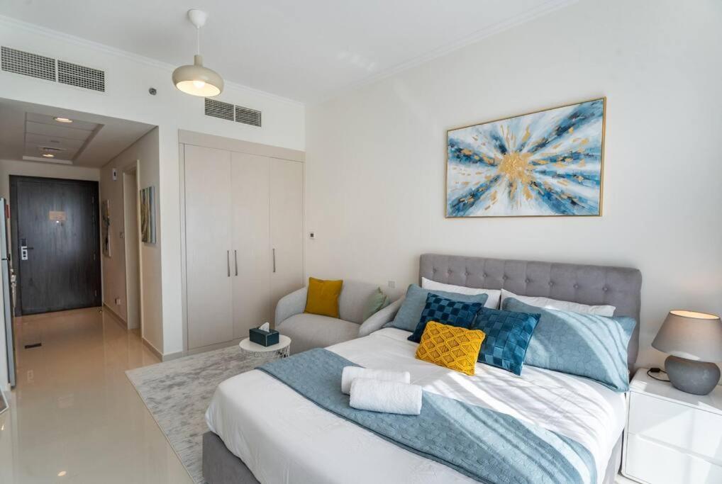 Stylish At Carson A, Damac Hills