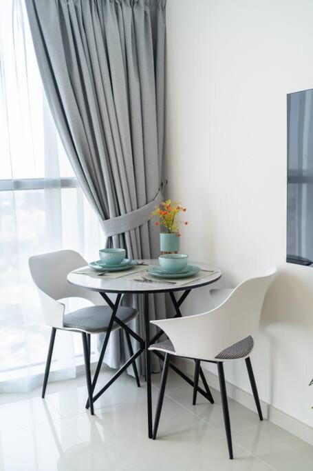Stylish At Carson A, Damac Hills * Dubai