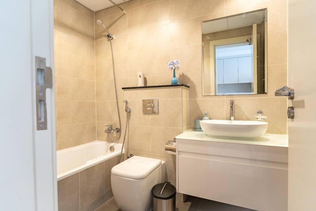Stylish At Carson A, Damac Hills *