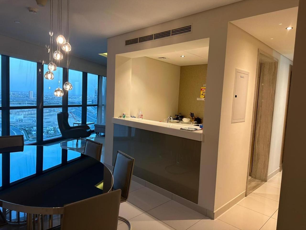 Apartment Damac Paramount Towers *
