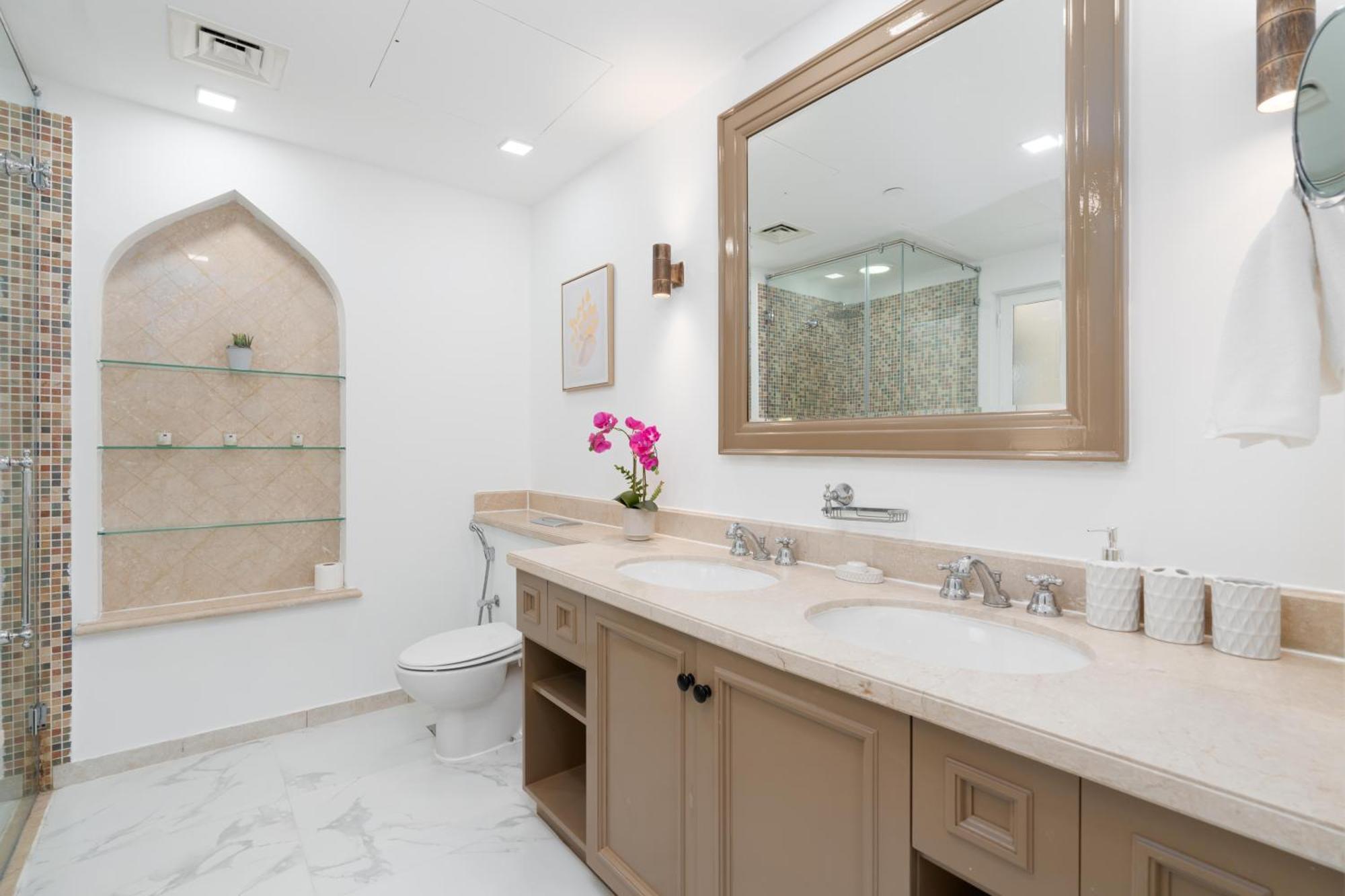 Mystic - Fully Renovated Spacious 2br Apt. With Burj Views Dubai