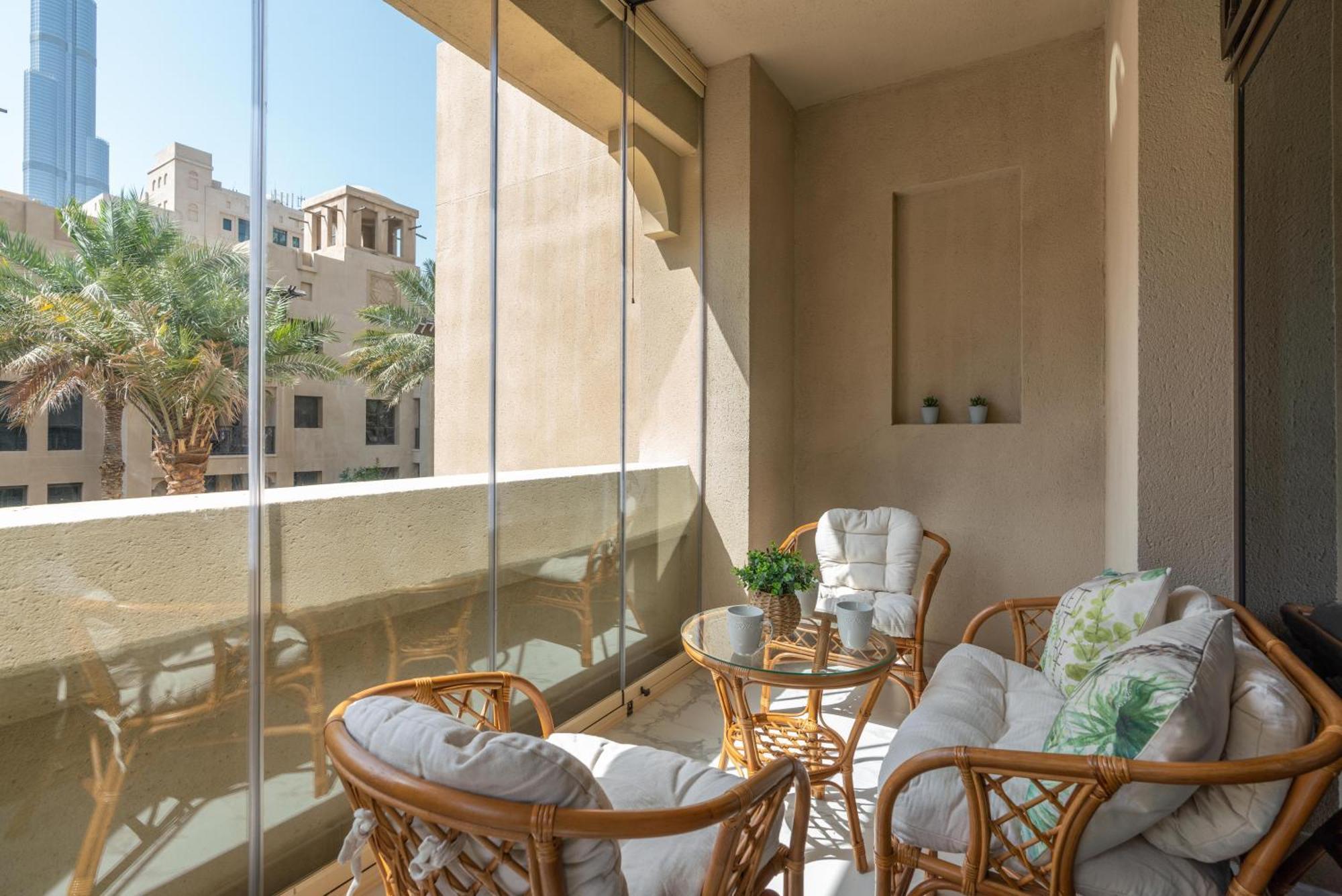 Mystic - Fully Renovated Spacious 2br Apt. With Burj Views