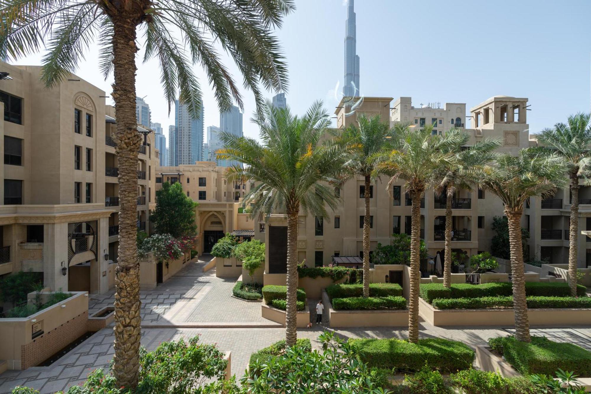Mystic - Fully Renovated Spacious 2br Apt. With Burj Views * Dubai