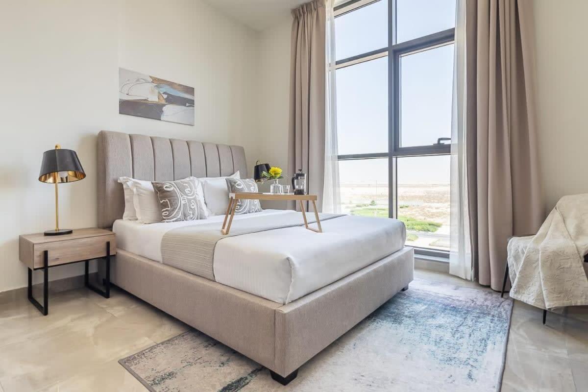 Frank Porter - Majestique 2 Apartment