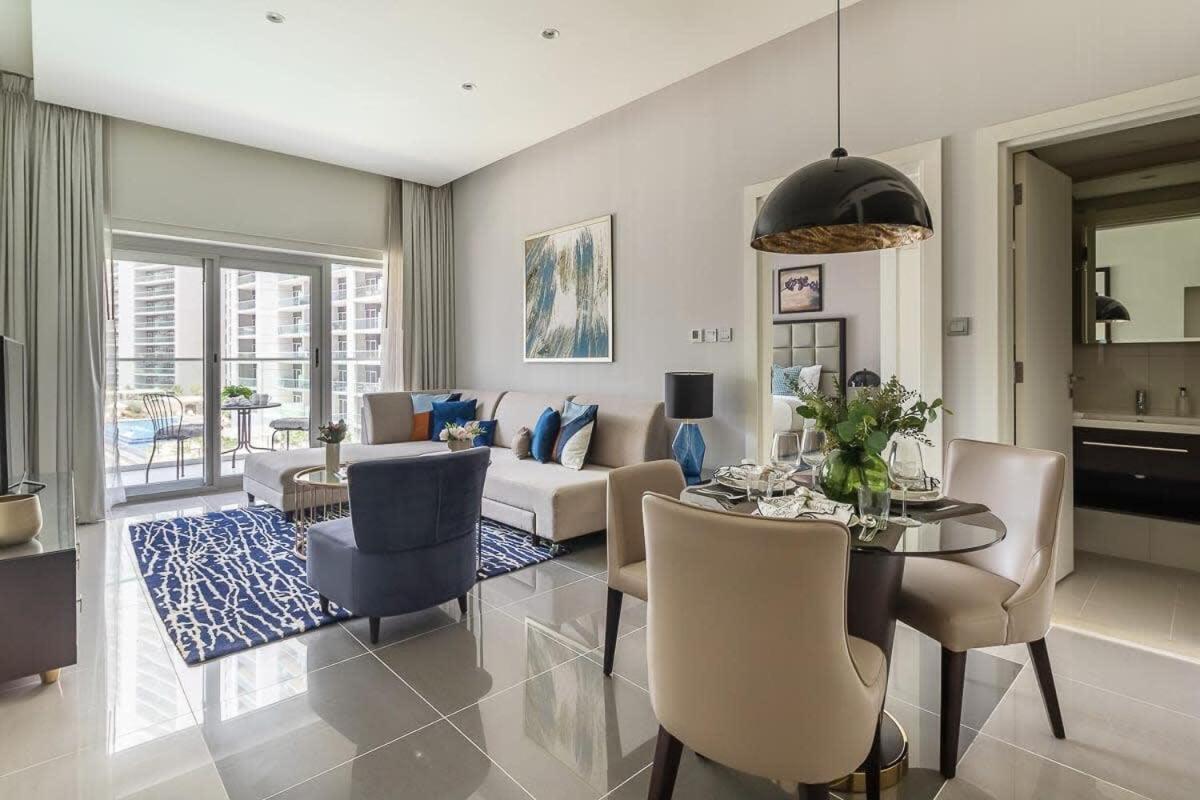 Frank Porter - Majestine 1 Apartment