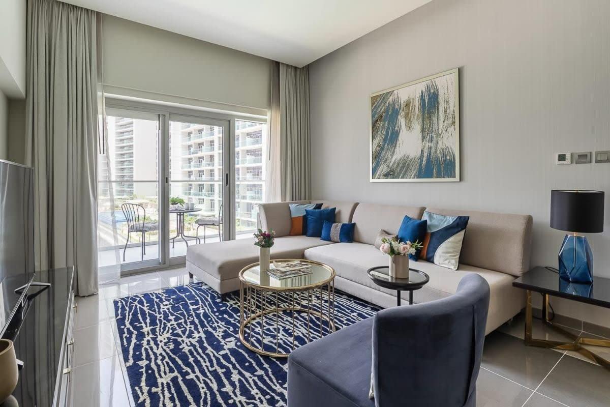 Frank Porter - Majestine 1 Apartment