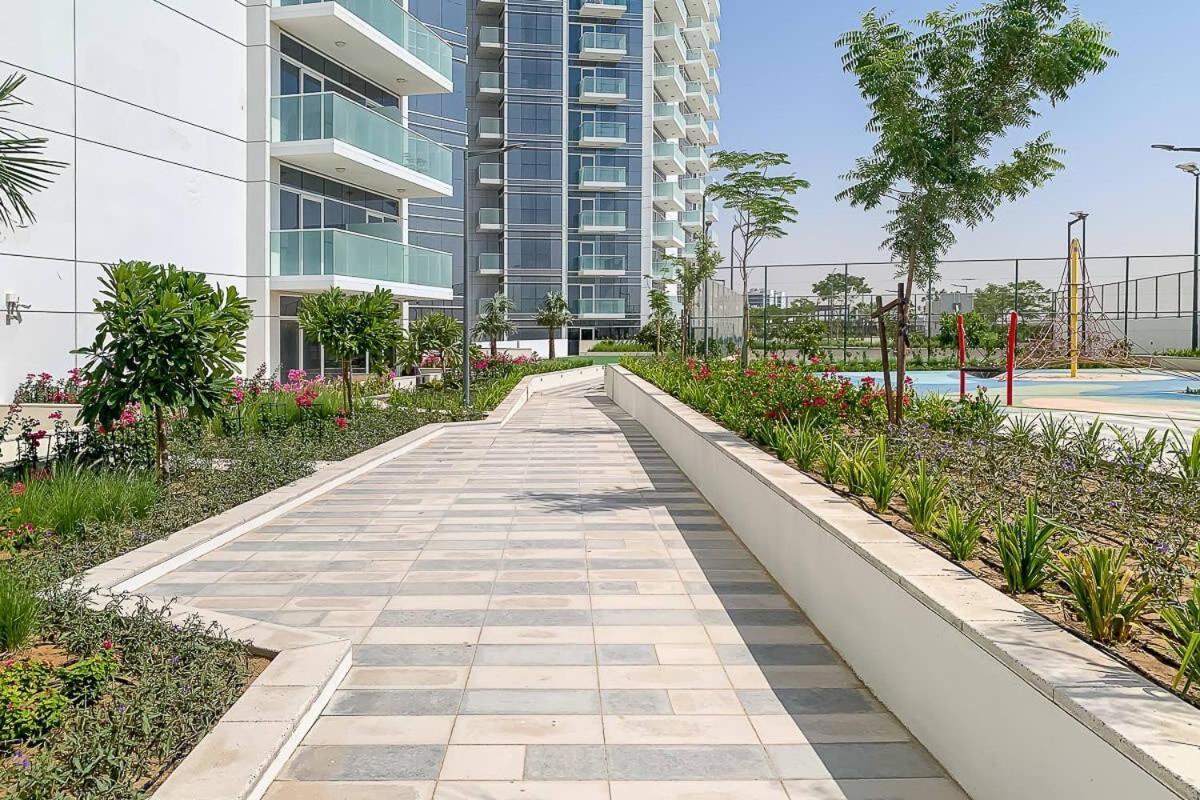 Frank Porter - Artesia Tower C Apartment Dubai
