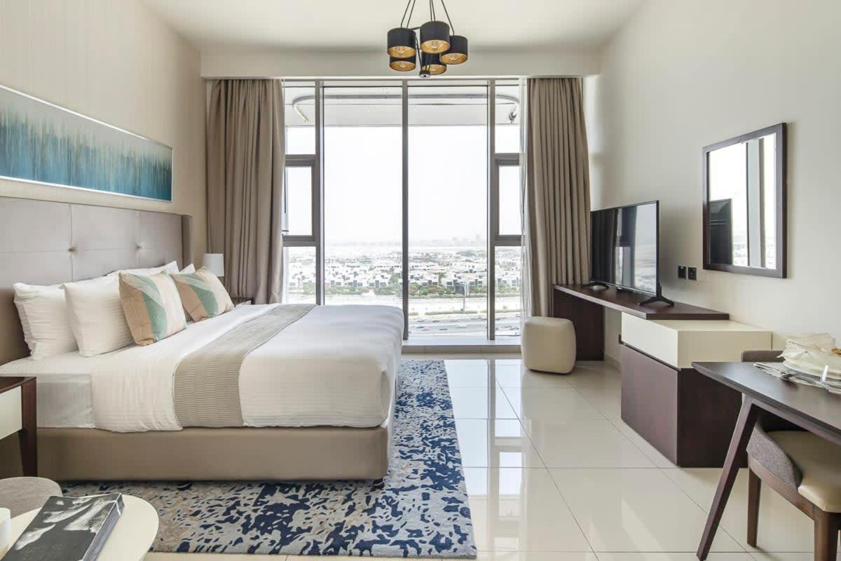 Frank Porter - Avanti Tower Dubai