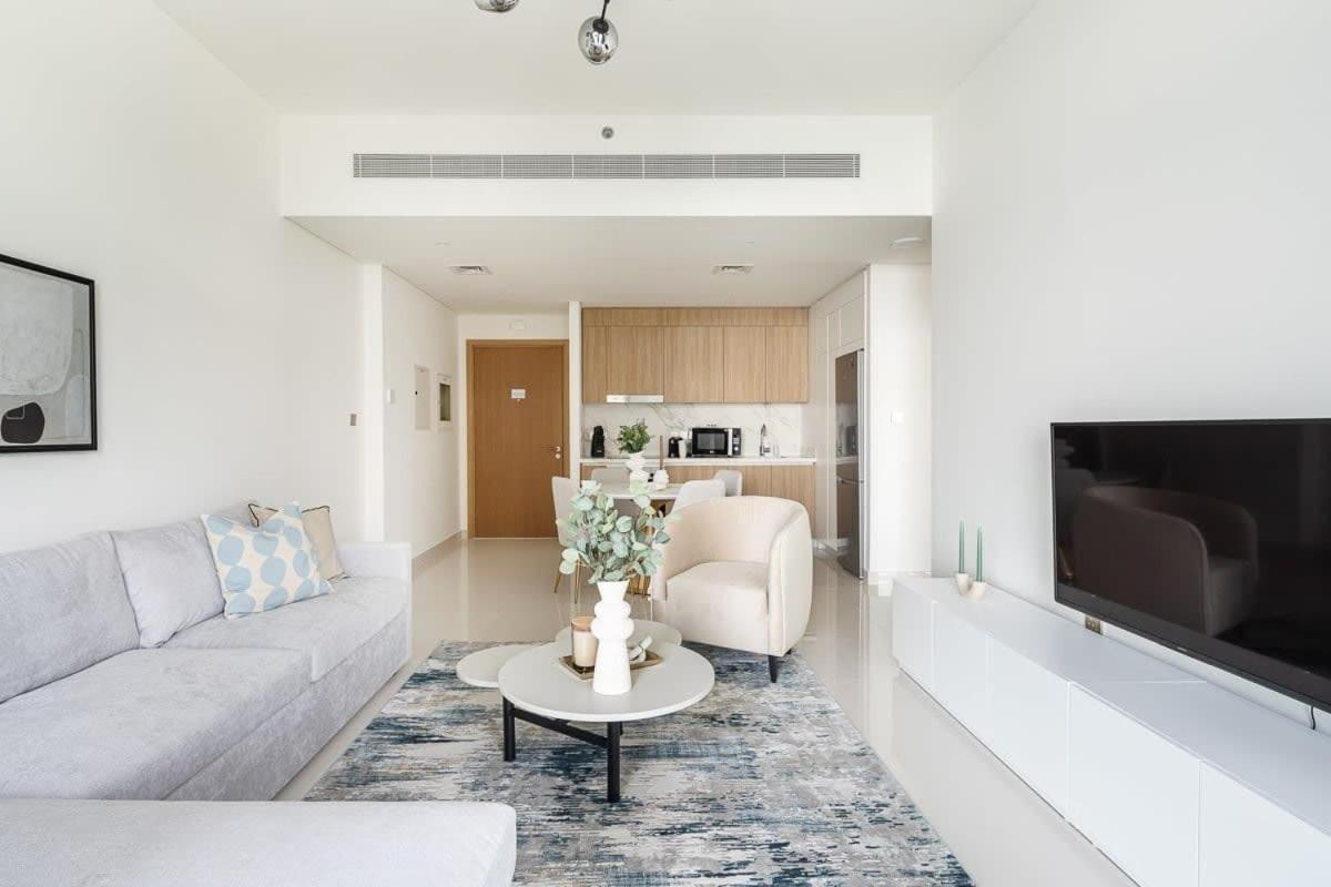 Apartment Frank Porter - Vista Tower 2 *