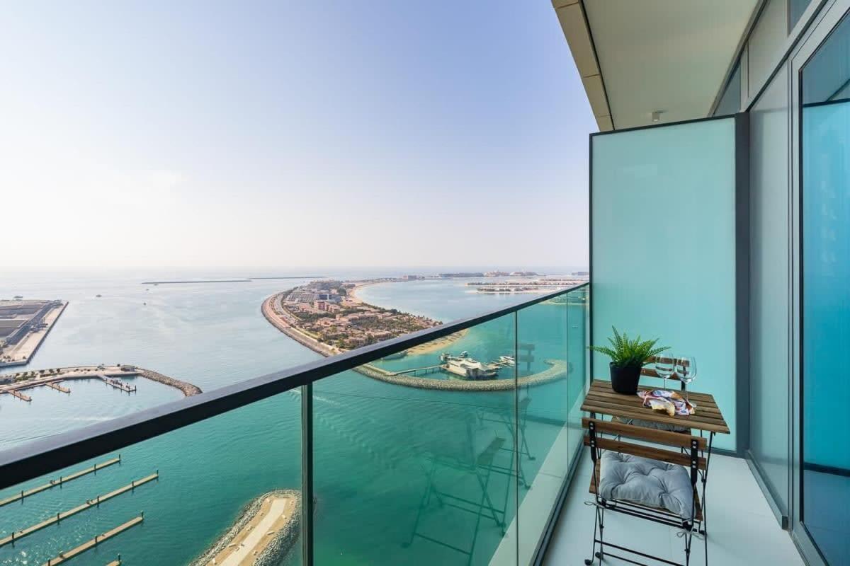 Frank Porter - Vista Tower 2 * Dubai