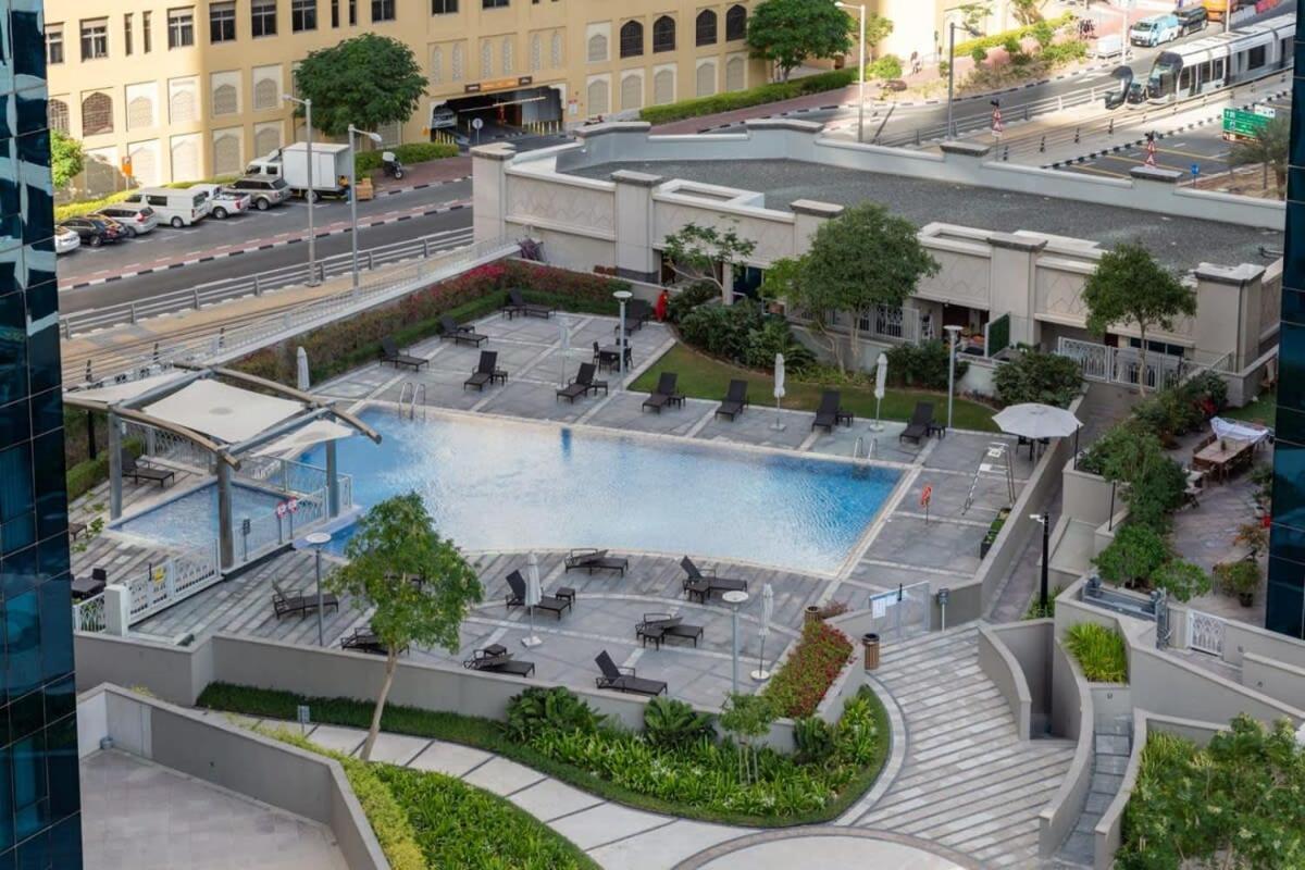 Frank Porter - Beauport Apartment Dubai