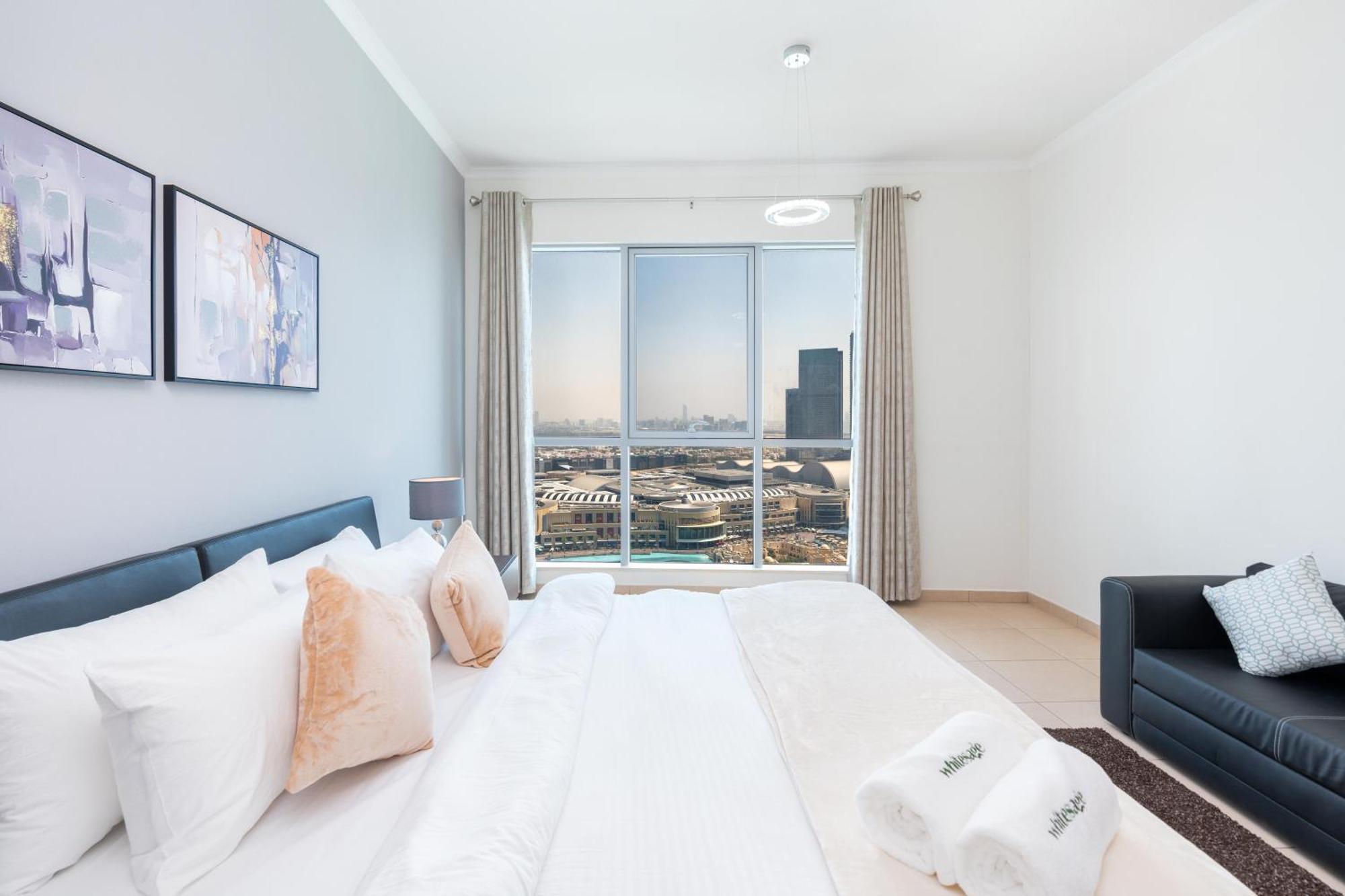 Incredible Fountain Views 2. 5 Bedroom Burj Residences * Dubai